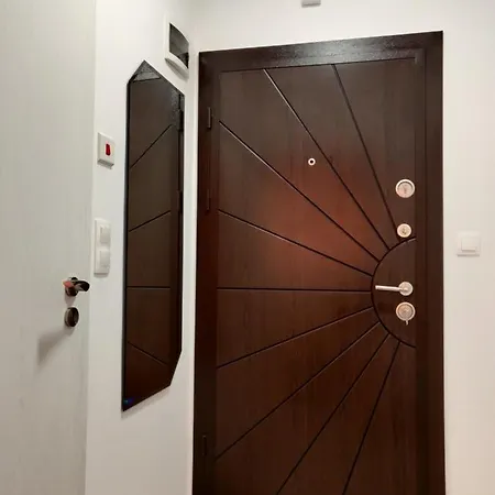 Apartament White